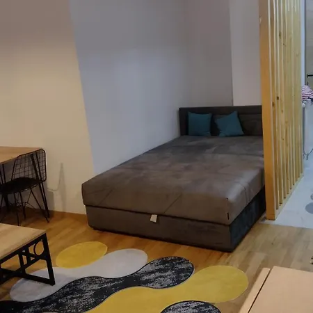 Апартаменти Inoyouth Скоп'є